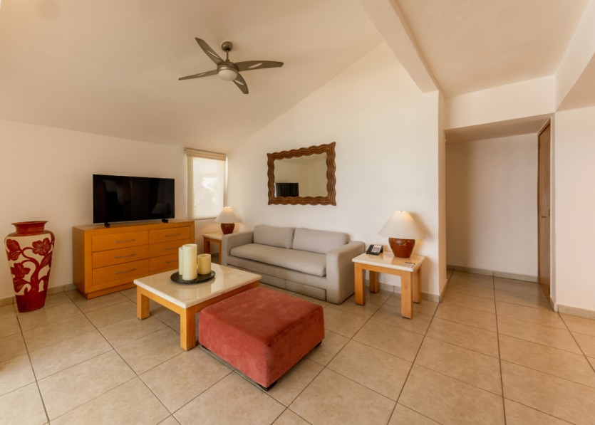 Emotions Select Three-bedroom Suite Oceanfront