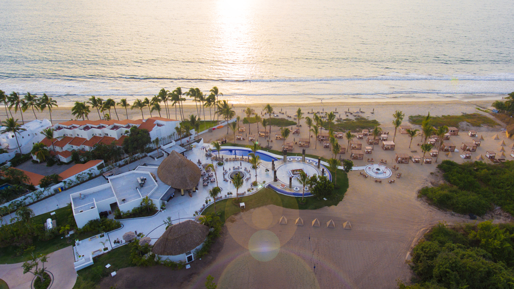 Clubs de playa en México: Tu guía por la Bahía de Banderas